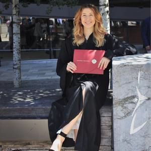 Meet your Posher, Hannah